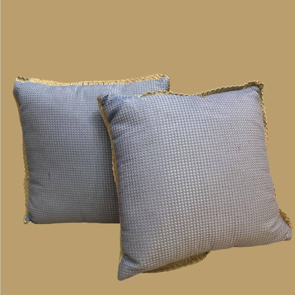 GUC Set of Two Blue and Gold Decorative Throw Pillows 18” x 18” - Picture 1 of 3